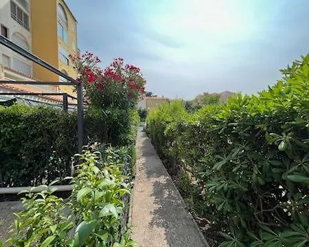 A La Conque אגדה